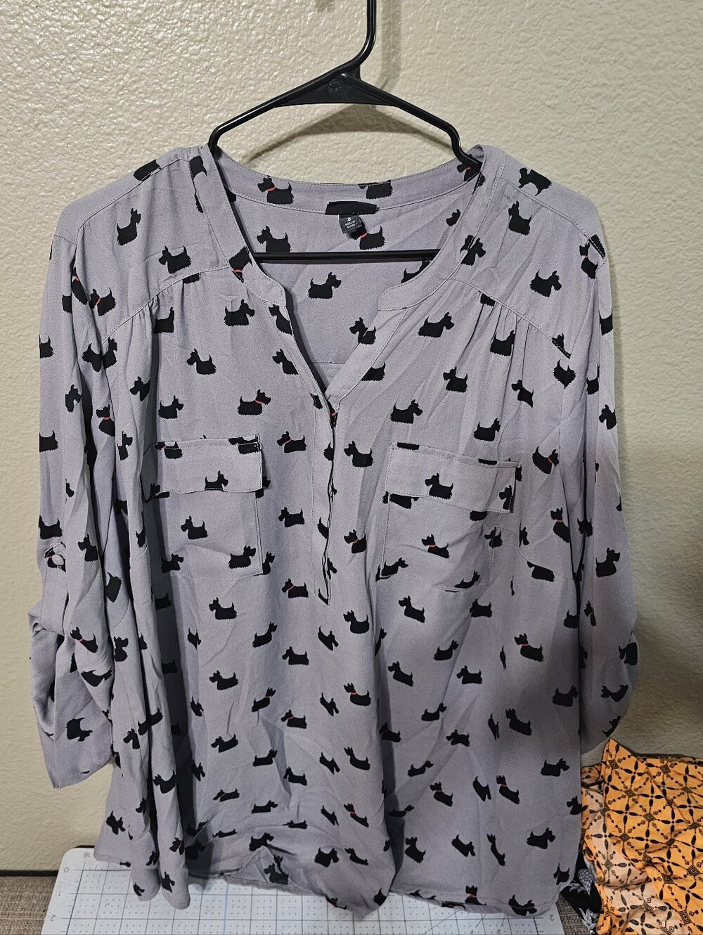 Torrid Plus Size 3 Harper Georgette Blouse Grey Black Scottie Dog Print 3/4 R